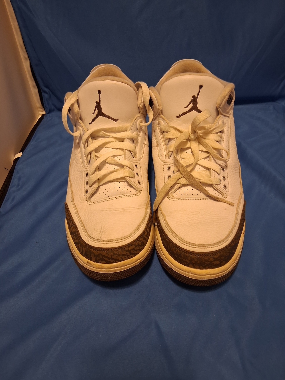 Jordan Air Jordan 3 Retro Mocha 2018 White/Chrome-Dark Mocha 136064-122 - Picture 3 of 7